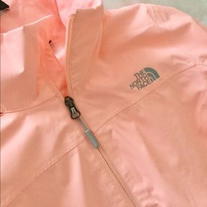 ❤️Beautiful *NWT* THE NORTH FACE Jacket Size M ❤️